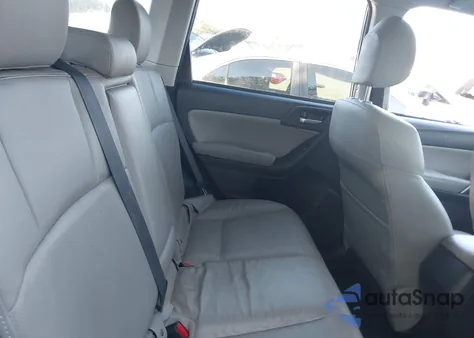 2016 Subaru Forester 2.5I Limited z USA, uszkodzony, nr VIN JF2SJAHC7GH418157